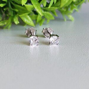 925 Sterling Silver CZ Stud Earrings